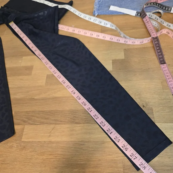 Carbon38 High Rise Full Length Legging In Leopard Takara Shine S - Picture 11 of 11